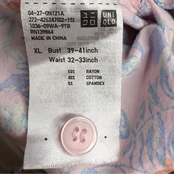 Uniqlo Womens Tropical Hawaiian Floral Button-down Short Sleeved Size XL GUC - Picture 5 of 6